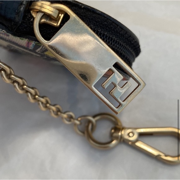 FENDI Limited Edition Zucca Heart Coin Purse - Picture 7 of 10